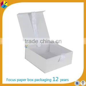 White Rectangle Matte Ribbon Folding Paper Gift Packing Box thumbnail-4
