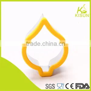 A Leaf Shape Cake Model Plastic Cookie Cutter thumbnail-1