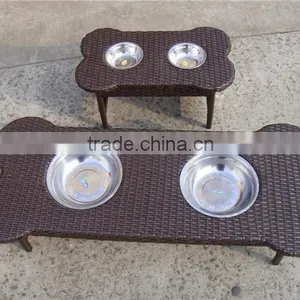 High Quality Rattan Pet Feeder thumbnail-2