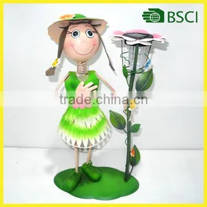 YS15069 Metal Garden Girl With Solar Light New thumbnail-1