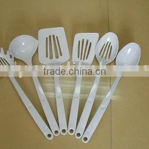 Melamine Dinnerware Set thumbnail-1