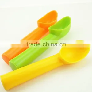 41026 Plastic Ice Cream Spoon thumbnail-2