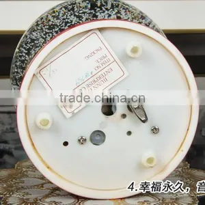 Resin Christmas Snow Globe/Water Globe/Snow Ball for Christmas Decoration thumbnail-6