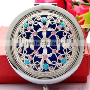 Noble Silver Hollow COMPACT MAKE UP/Handbag MIRRORS, Retro Compact/Travel/Pocket ILLUMINATED Beauty Make Up Mirrors New thumbnail-1