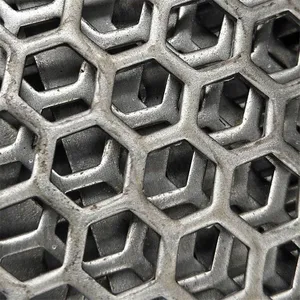 Industrial-Grade Stainless Steel Round Hole Punching Mesh for Heavy-Duty Applications thumbnail-4