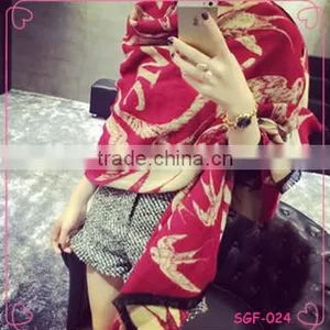 Super Soft and Warm Fashionable Designer Winter Cashmere Long Scarf thumbnail-1