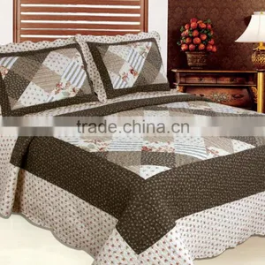 Hot Sale China Wholesale 100% Polyester Patchwork Bedspread Soft Patchwork Quilts thumbnail-1