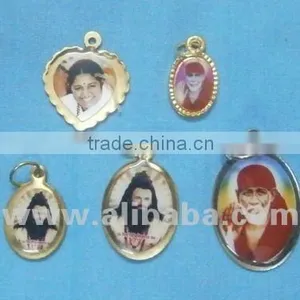 Religious Lockets & Pendants thumbnail-1