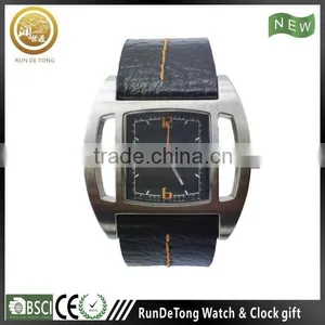 Elegant Ear Case Two Numbers Watch Top Brand Low Price thumbnail-1