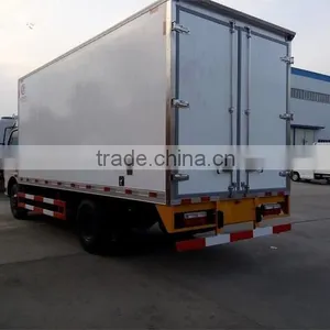 NEW Dongfeng Refrigerated Truck /5 Tons Refrigeration Truck/refrigerator Truck thumbnail-3