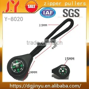 China Factory New Design Custom Compass Plastic Zipper Puller thumbnail-1