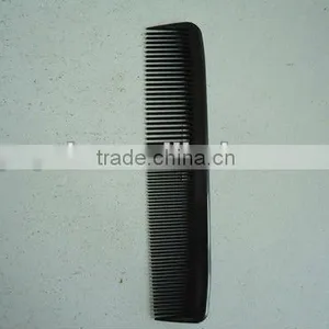 Cheap Plastic Comb thumbnail-1