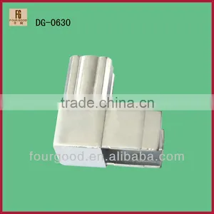 Metal Fastener for Display Clothes thumbnail-1