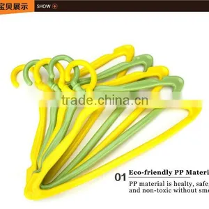 Eco-friendly Short Baby Plastic Clothes Hanger thumbnail-6