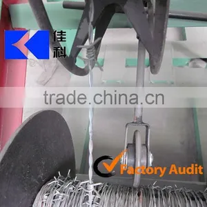 Automatic Hot-dipped Galvanized Steel Wires Twisted Barbed Wire Fence Weaving Machines thumbnail-4