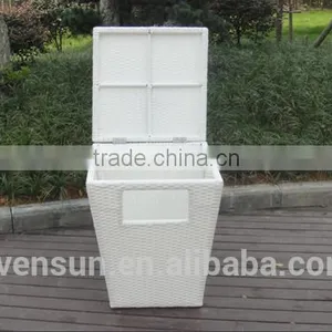 Wicker Hamper Box thumbnail-4
