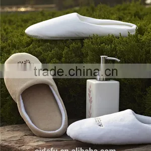 High Quality Customized Embroidered Hotel Coral Fleece Slipper thumbnail-2