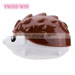 Yiwu Latest New Stationery Products for School Office Popular Use Funny Hedgehog Shaped Manual Pencil Sharpeners thumbnail-2