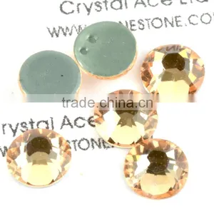 Cheaper Strass Crystal Stone, Transfer Strass Rhinestone, Hot-Fix Strass, Iron-on Strass for Clothing thumbnail-2