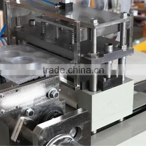 DB-450PP Plastic McDonald's Cup Lid Thermoforming Machine thumbnail-4