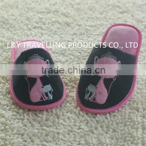 Meow Embroidered Coral Fleece Women Indoor Slippers thumbnail-5