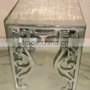 Square Table thumbnail-1