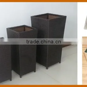 Outdoor Garden PE Rattan Handmade Three Sizes Plastic Flower Pot , Beautiful Plastic Flower Pot thumbnail-1