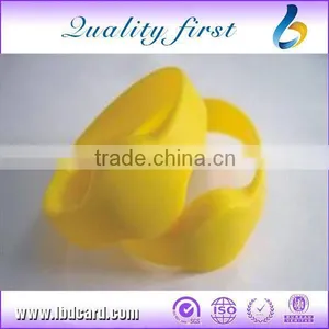 13.56MHz Ntag213 Colorful Bracelets Ntag213 Wristbands thumbnail-1