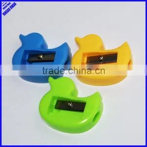 Funny Plastic Duck Shaped Pencil Sharpener thumbnail-1