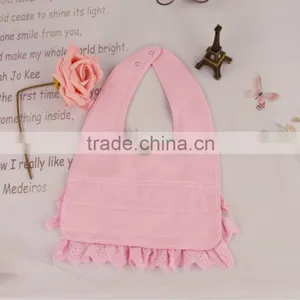 Wholesale Waterproof 100% Cotton Soft Cute Baby Bib Lace Ruffle Bib thumbnail-2