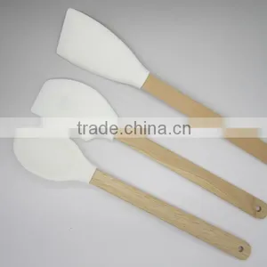 3-Piece Rubber Spatula Set With Comfortable Wood Handle For Baking or Sauteing thumbnail-1
