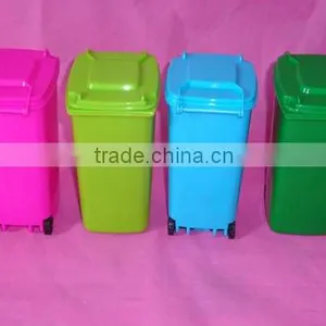 Recycled-Wheelie-Bin-Pen-Pot thumbnail-1