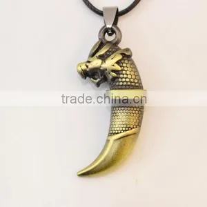 Popular PUNK Charm Wolf Tooth Pendants Necklace Gift thumbnail-4