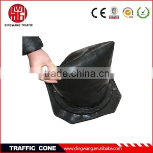 Made of Natural Rubber With Red and White Reflective Film Soft Rubber Road Cone thumbnail-3