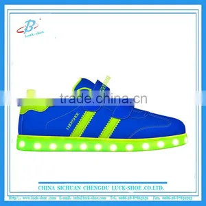 Original Shiny Design Kids LED Shoe, Top Selling Kids LED Skate Shoe, OEM KIDS LED Sport Shoe thumbnail-1