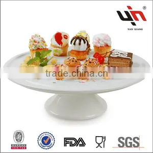 Y2225 Hot White Covered Cake Plates thumbnail-1
