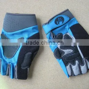 Net Surface Breathable Neoprene Gloves thumbnail-1