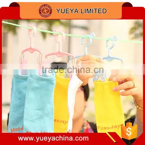 Super Heavy Duty Plastic Suit Clothing Hangers With Clips thumbnail-1