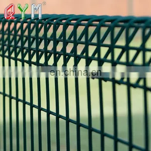 Hot Dipped Galvanized Brc Fence Welded Mesh Roll Top Fence Panel thumbnail-1