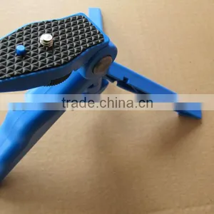 TR-116 Red Table Tripod thumbnail-3
