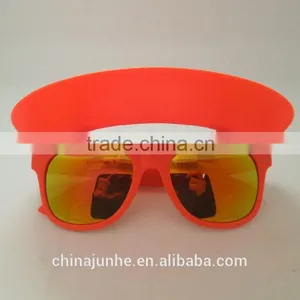 Customized Fashionable Sunglasses for Promotion thumbnail-1