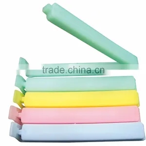 Plastic Food Bag Clip thumbnail-4