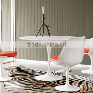 White Eero Saarinen Fiberglass Saarinen Tulip Table Replica thumbnail-5