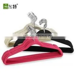 Antislip Plastic Velvet Flocked Hanger for Clothes thumbnail-5
