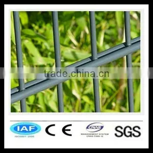 Horizontal Steel Fence Design thumbnail-1