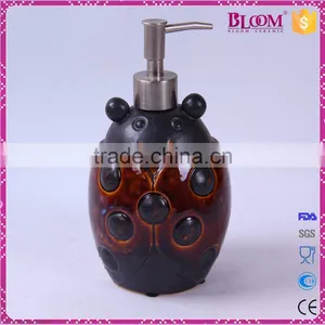 Lovely Retro Style 6 Pcs Ceramic Bathroom Accessory Set thumbnail-2