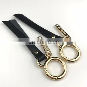 Hot Selling Black PU Custom Logo Key Chain thumbnail-4