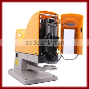 Ruifeng Brand Plastic Staple Attacher Machine Plastic Staple Pin Attacher For Jeans Washing MOQ 1Set 3Months Warranty thumbnail-1