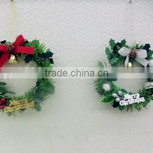 Green Decorative Garland and Flowers thumbnail-3