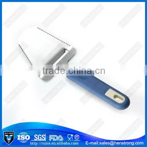 Blue Color Plastic Handle Chees Cutter With Two Sides Blade thumbnail-1